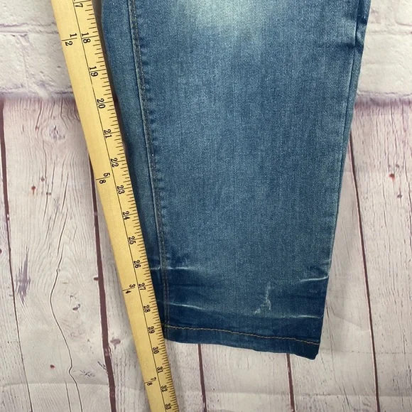 Cultura Men's Skinny Blue Jeans. Size: 36 - Picture 7 of 14